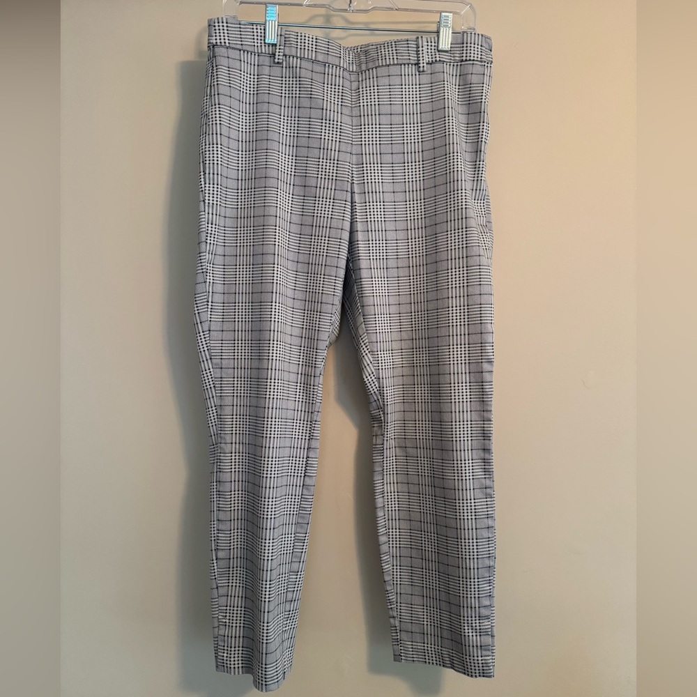 H&M Women's Black and White Checkered Cropped Pants